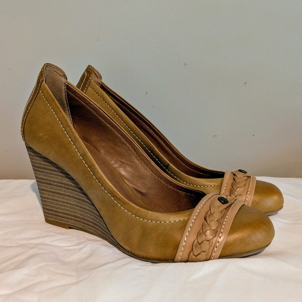Lucky Brand Tan Wedge Shoes